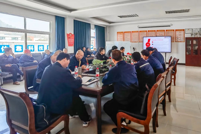 公司组织召开安全环保培训会